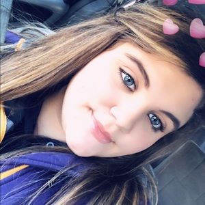 Meet your Posher, Olivia